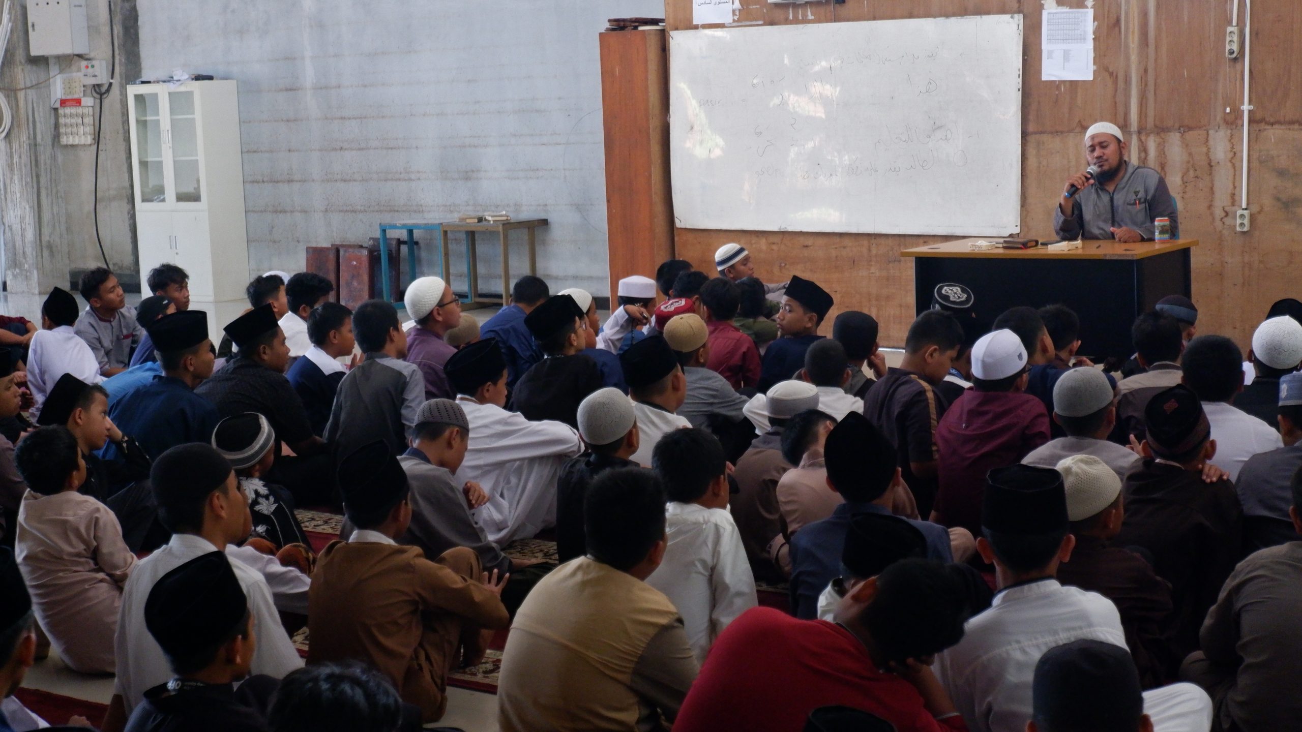KEGIATAN ORIENTASI LINGKUNGAN PESANTREN